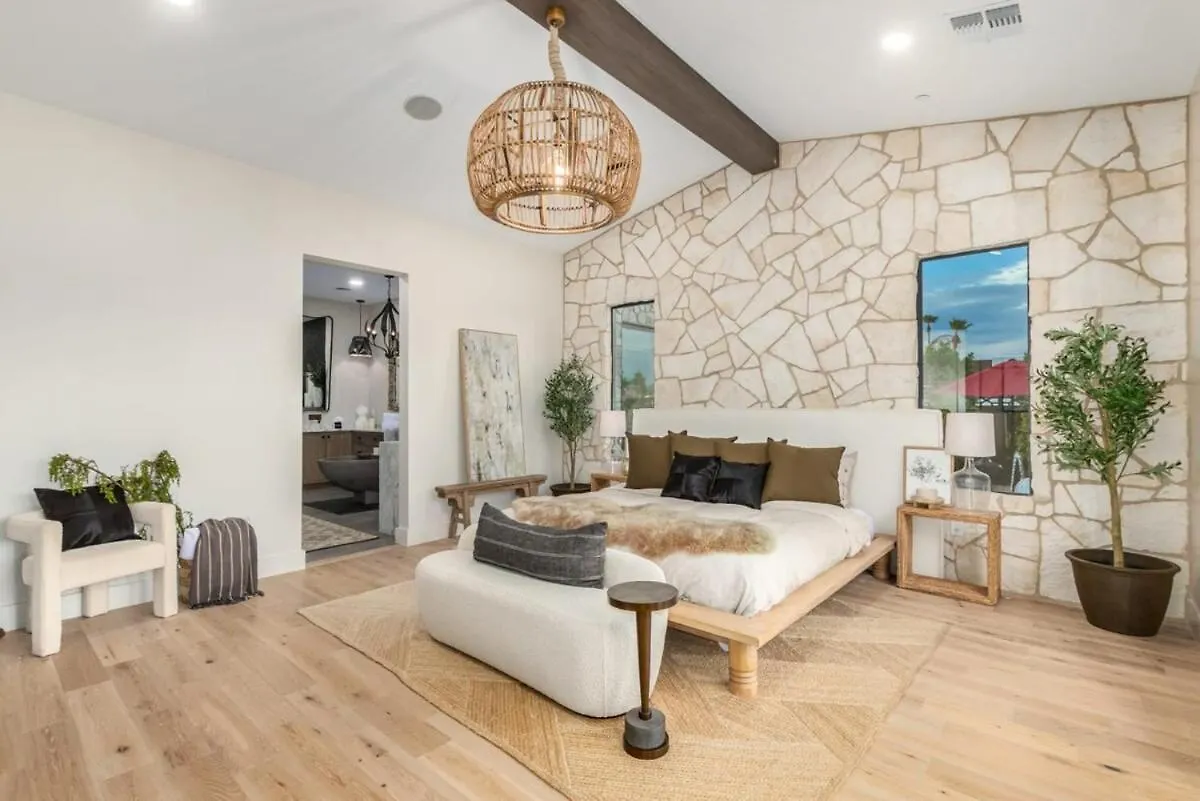 Stonewood Villa-Ultralux 6Br-5 Showers-Htd Pool Scottsdale USA